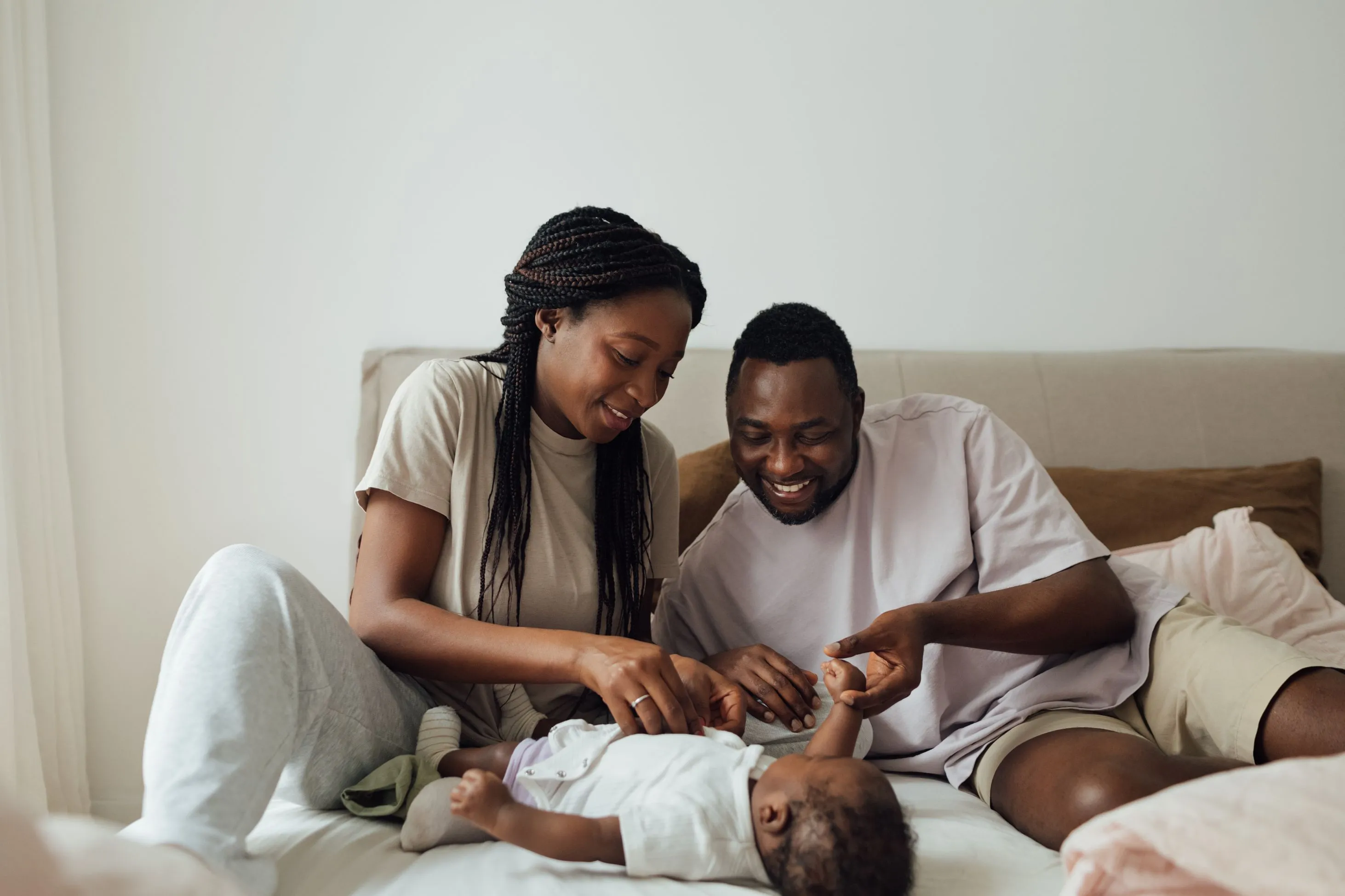 Family bonding with newborn